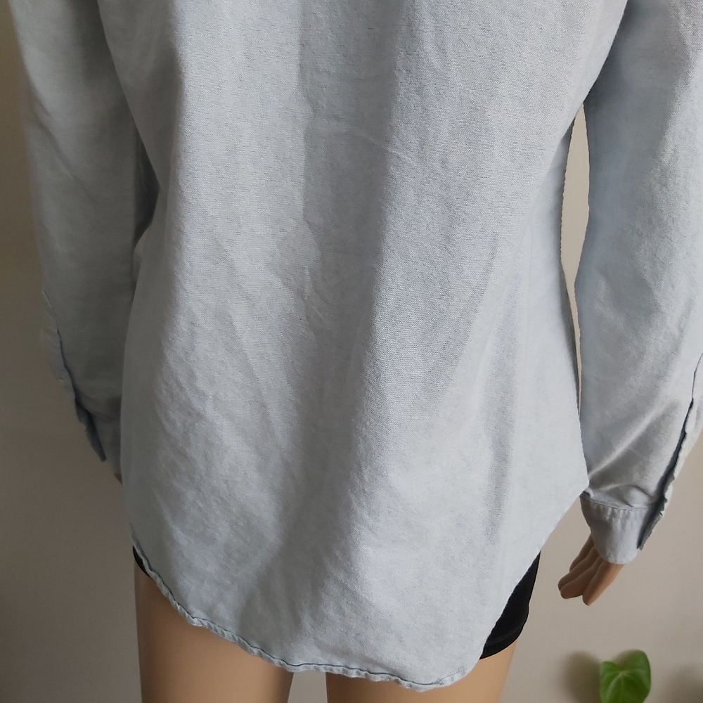 Fossil light blue chambray button down shirt long sleeves - Picture 9 of 15